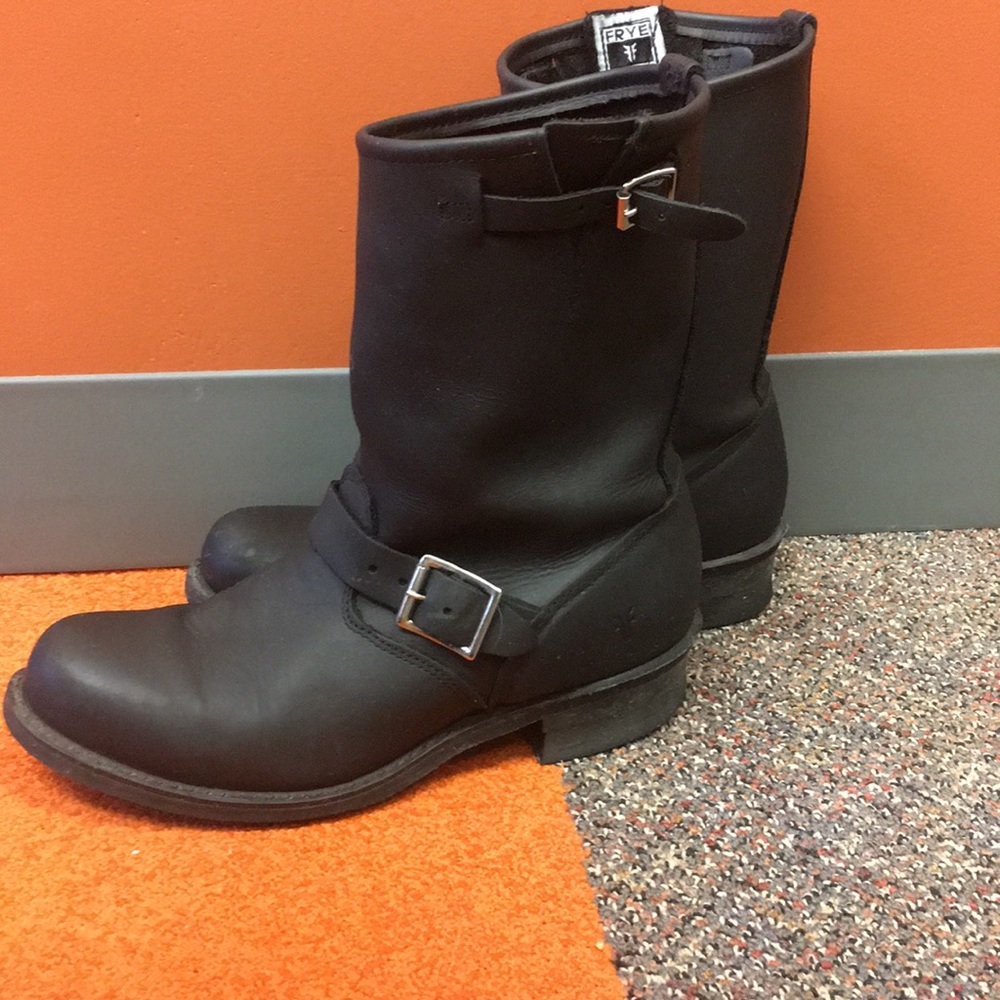 Frye Engineer 12 R Size 10